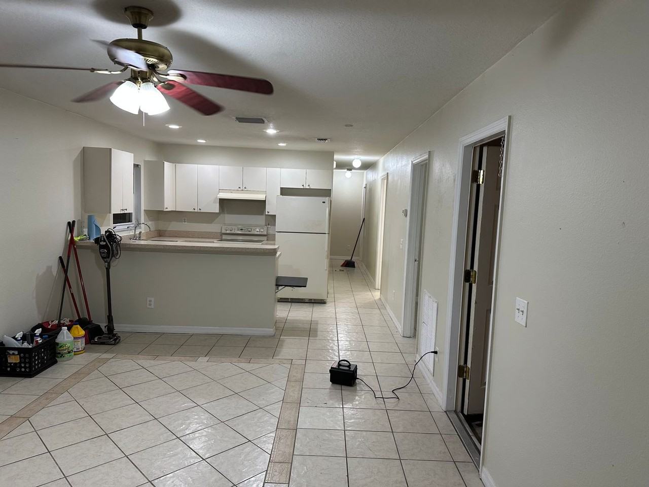 3005 Hillview St - Photo 7 of 12
