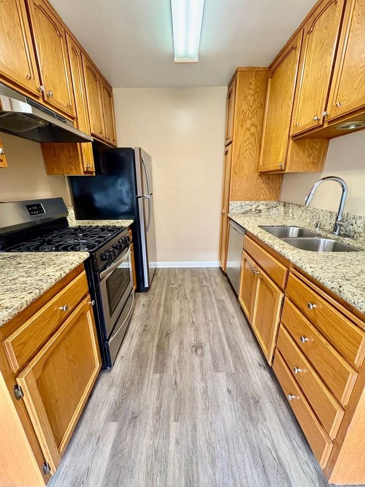 4379 Hamilton St #3 - Photo 4 of 8
