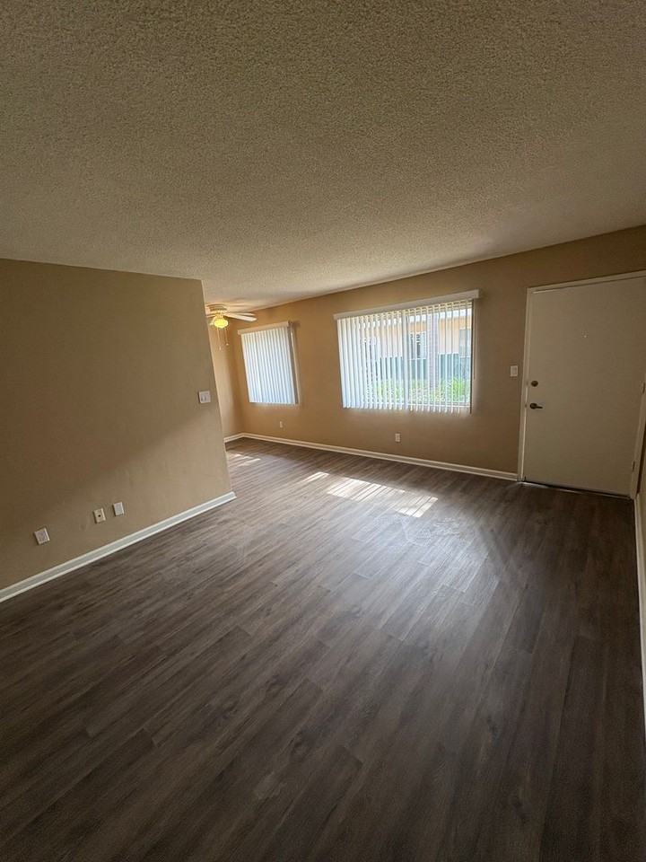 4379 Hamilton St #3 - Photo 5 of 8