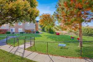 featured image of 445 Helena St