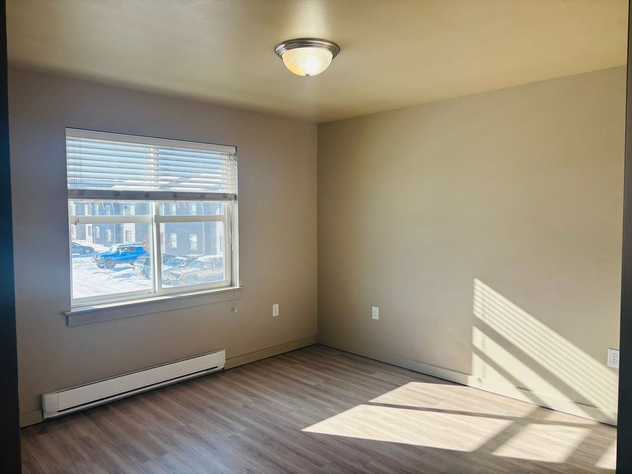 4825 Golden Gate Ave - Photo 5 of 12