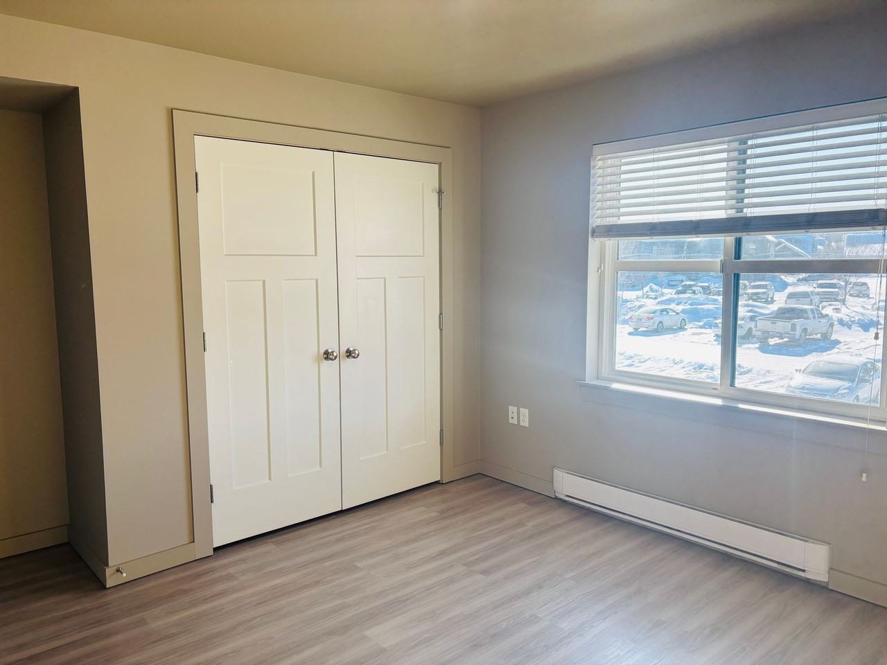 4825 Golden Gate Ave - Photo 6 of 12