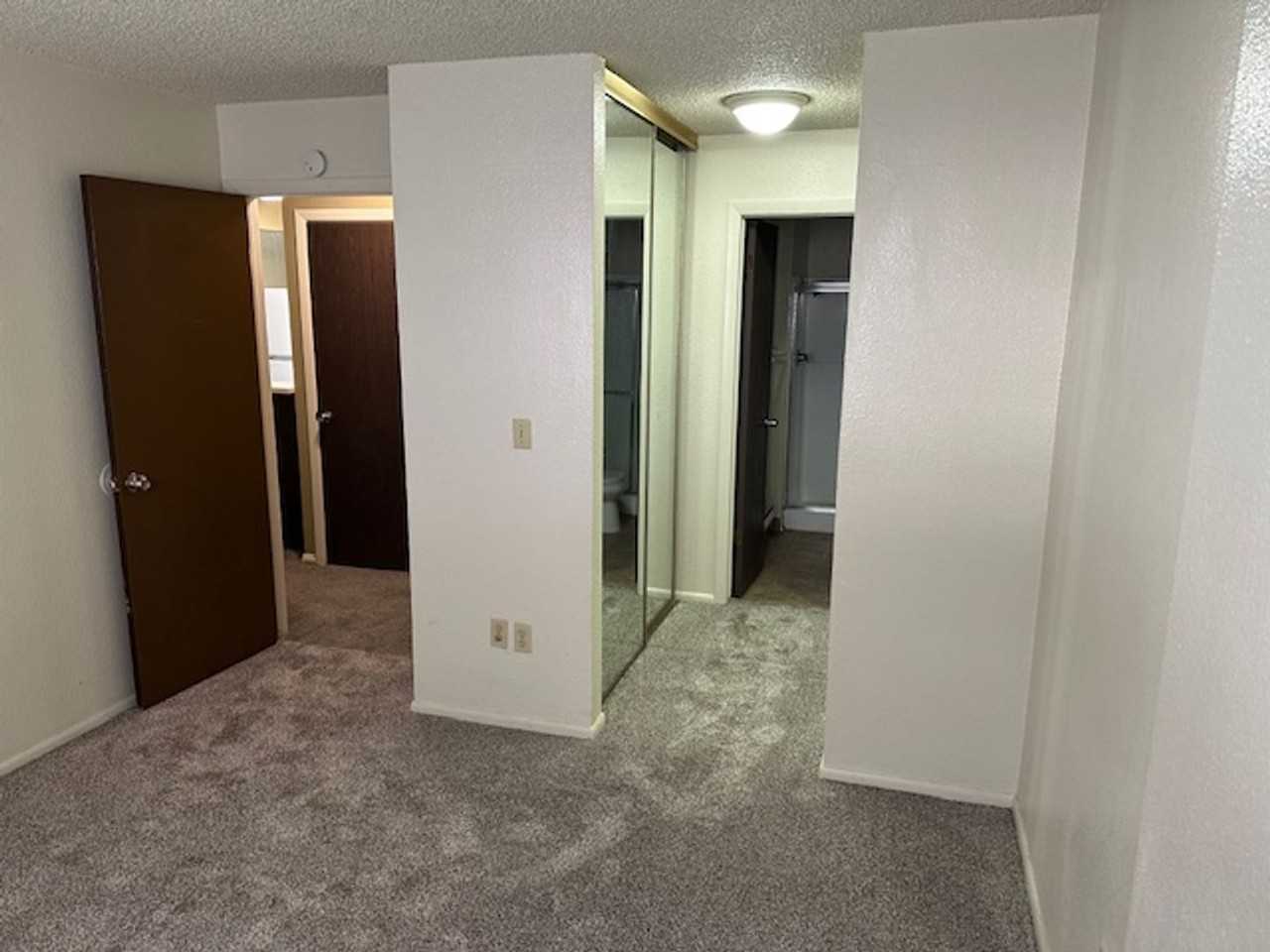 Terr Green Bldg 2 - Photo 4 of 13