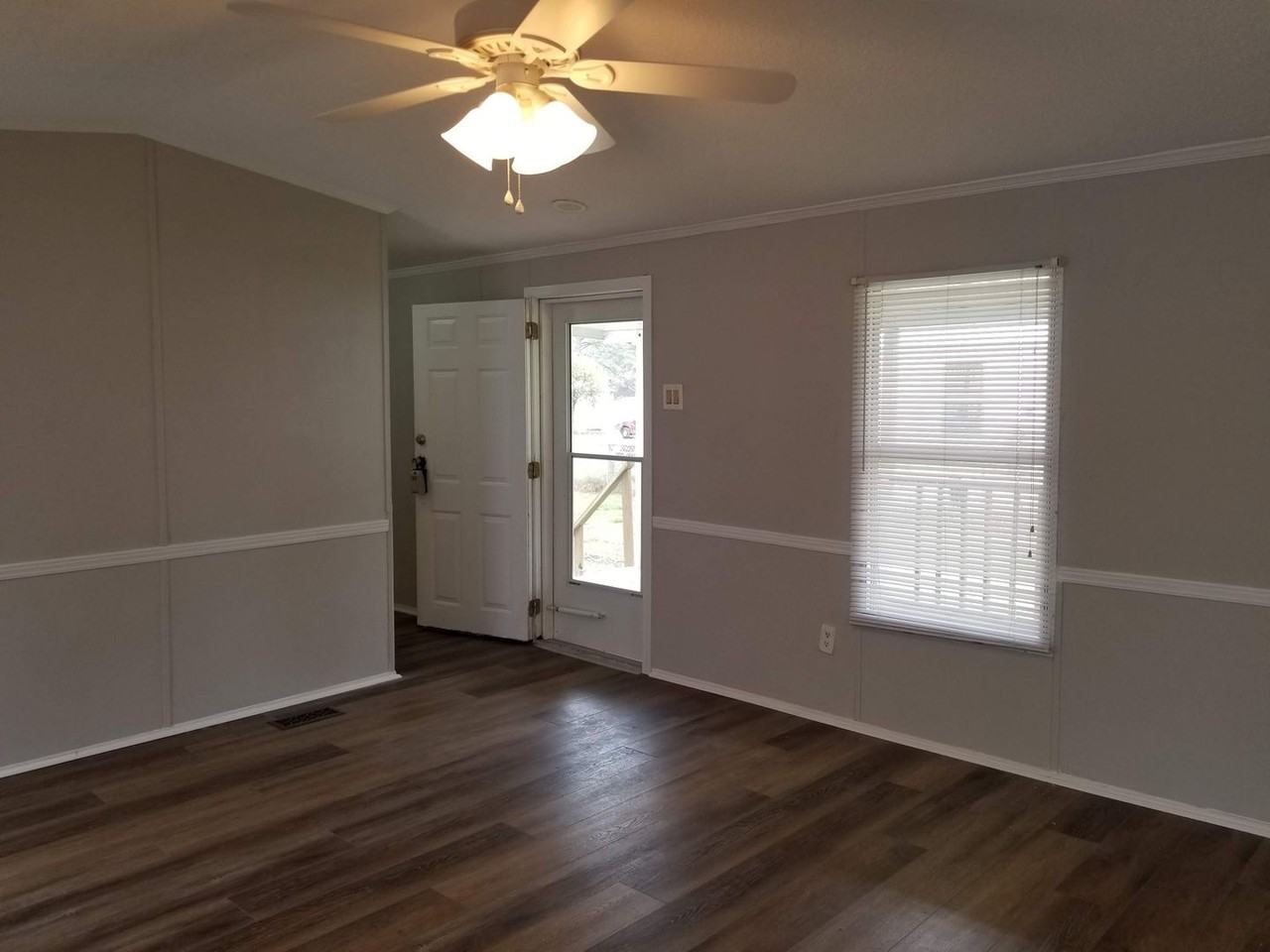 13 Apollo Dr - Photo 5 of 31