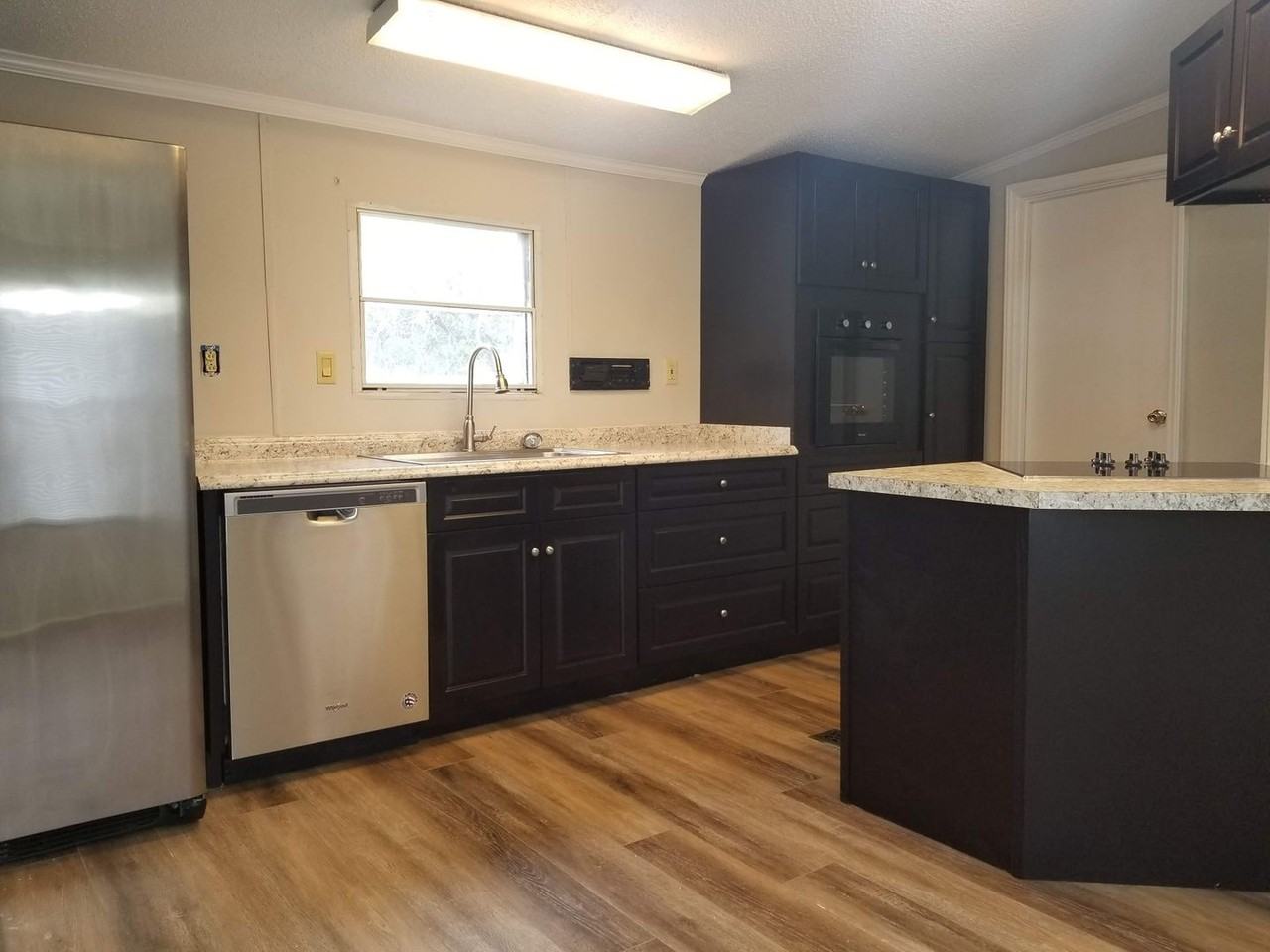 13 Apollo Dr - Photo 7 of 31