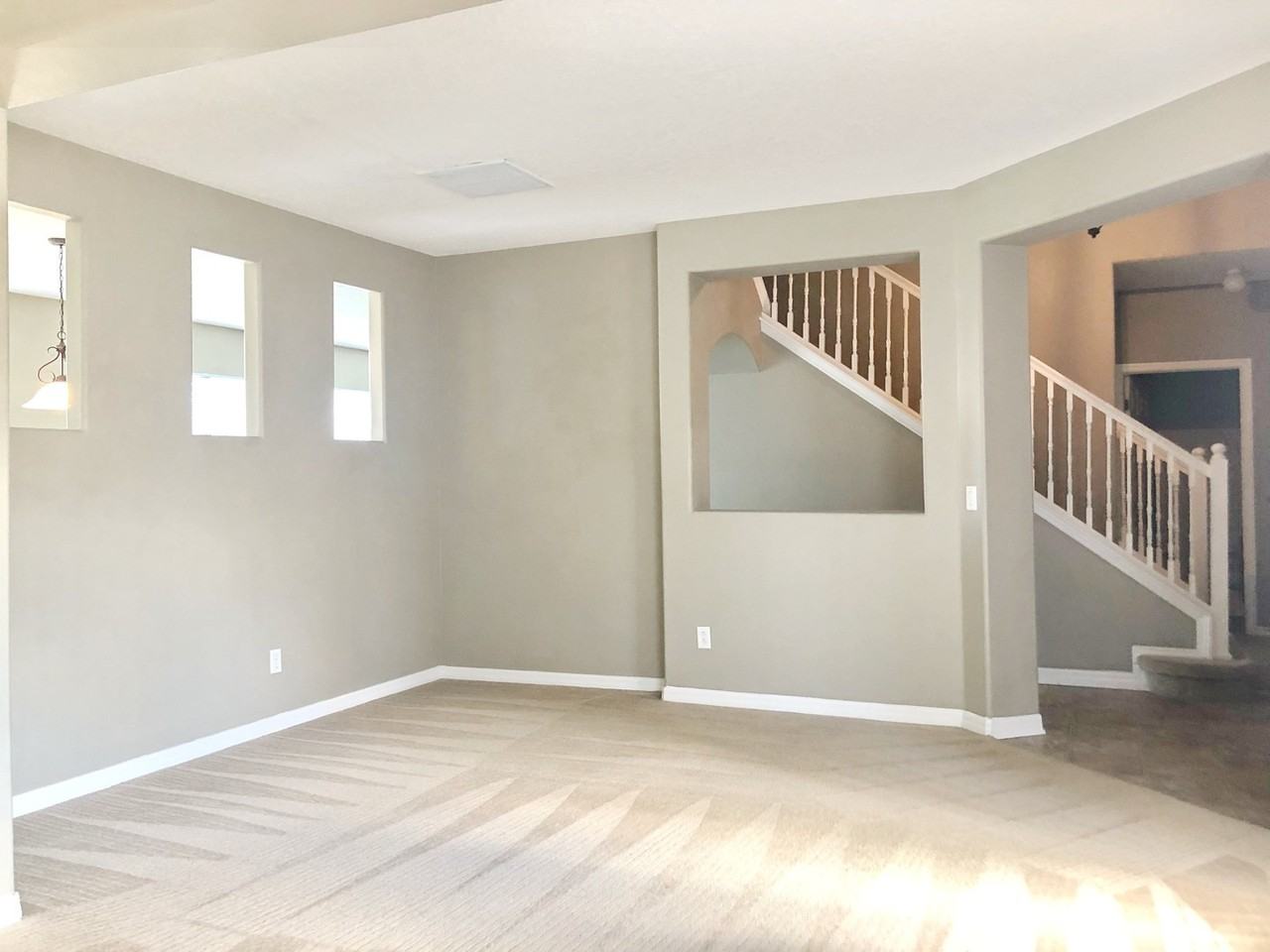 8902 Venezia Plantation Dr - Photo 2 of 40