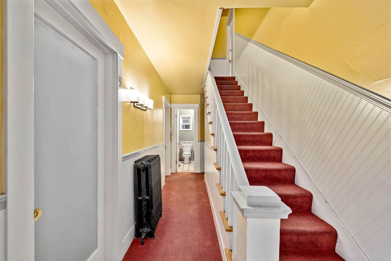 Gibbons House - Photo 5 of 27