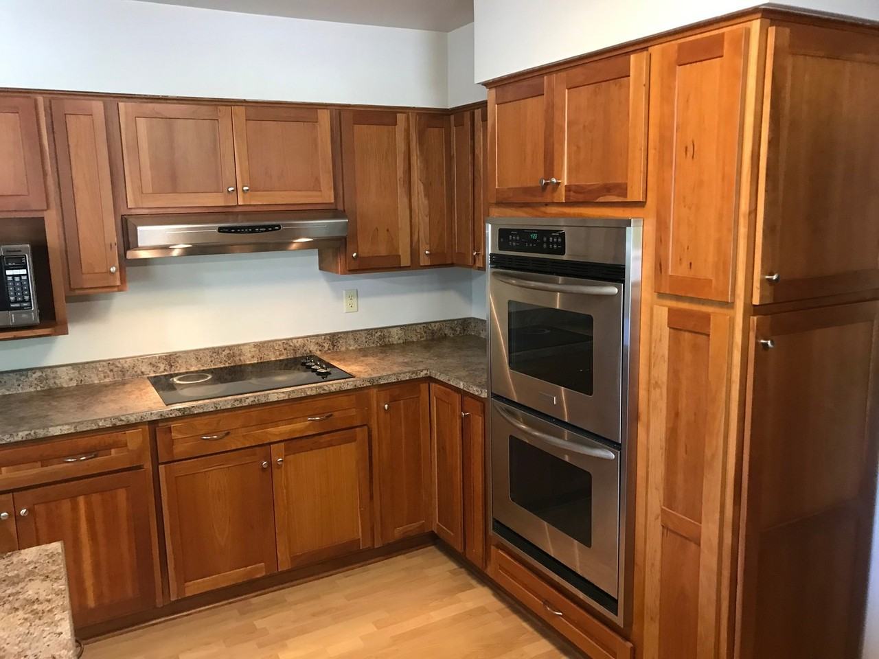 2700 South Norton Avenue - Photo 5 of 22