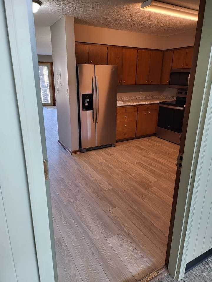 410 6th Ave Sw - Photo 3 of 16