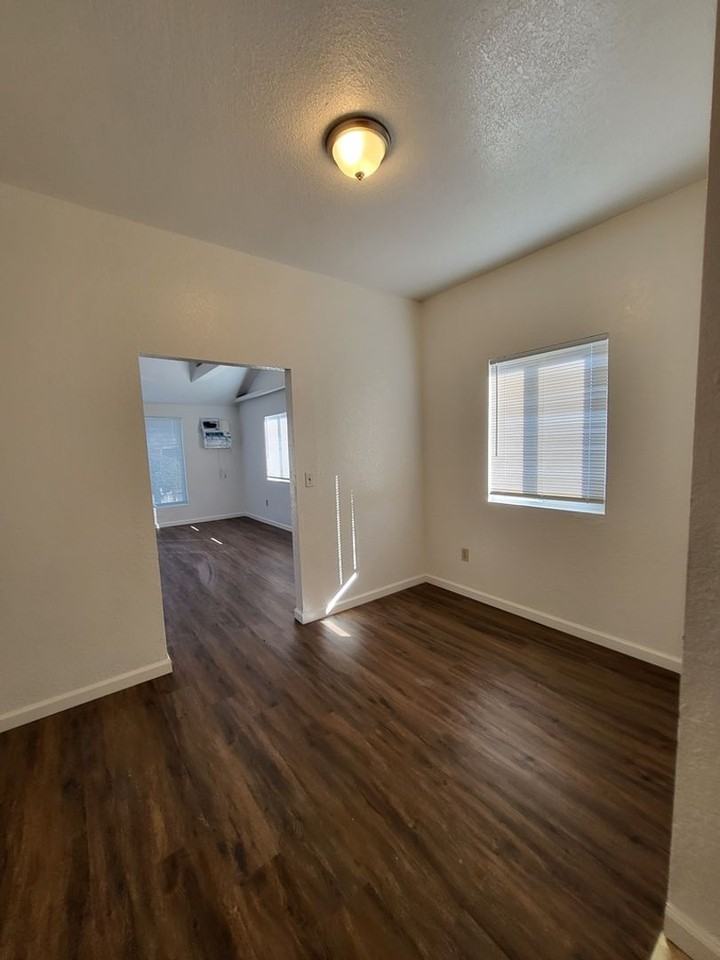 2950 36th Ave - Photo 7 of 14