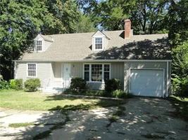 featured image of 4012 W 75th St