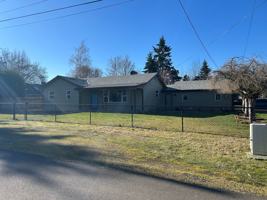 featured image of 320 6th St