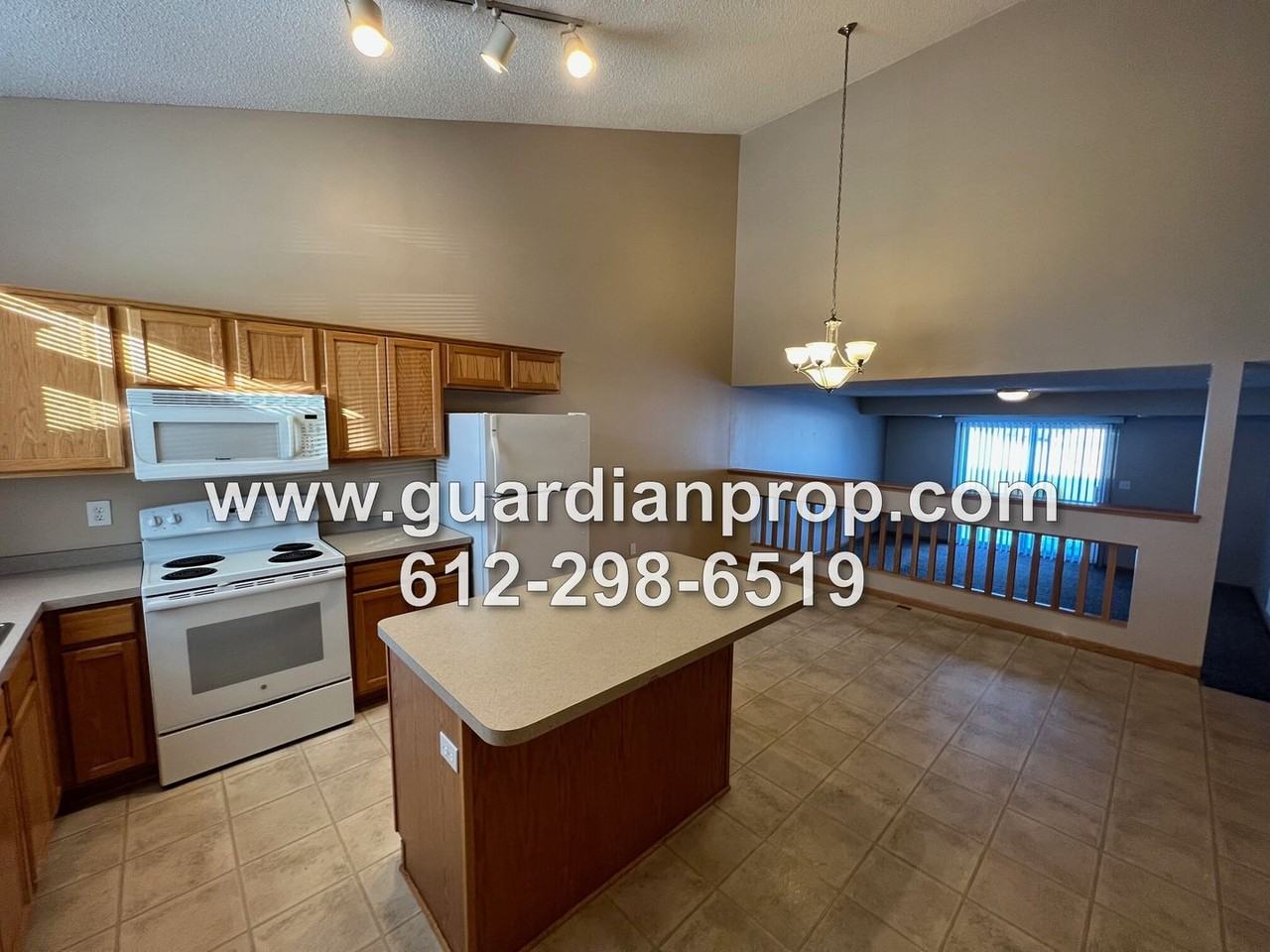 3431 Century Dr - Photo 2 of 14