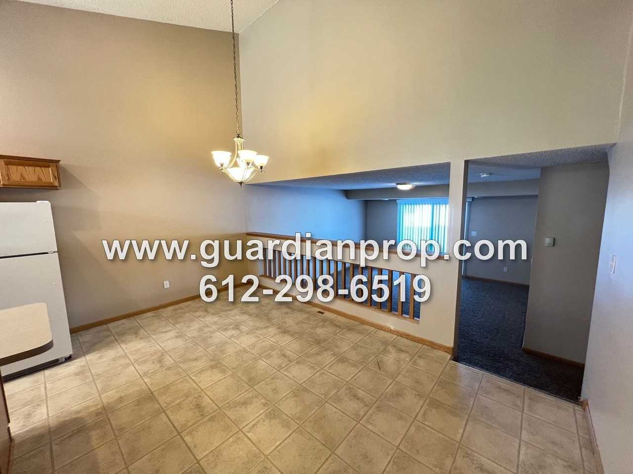 3431 Century Dr - Photo 5 of 14