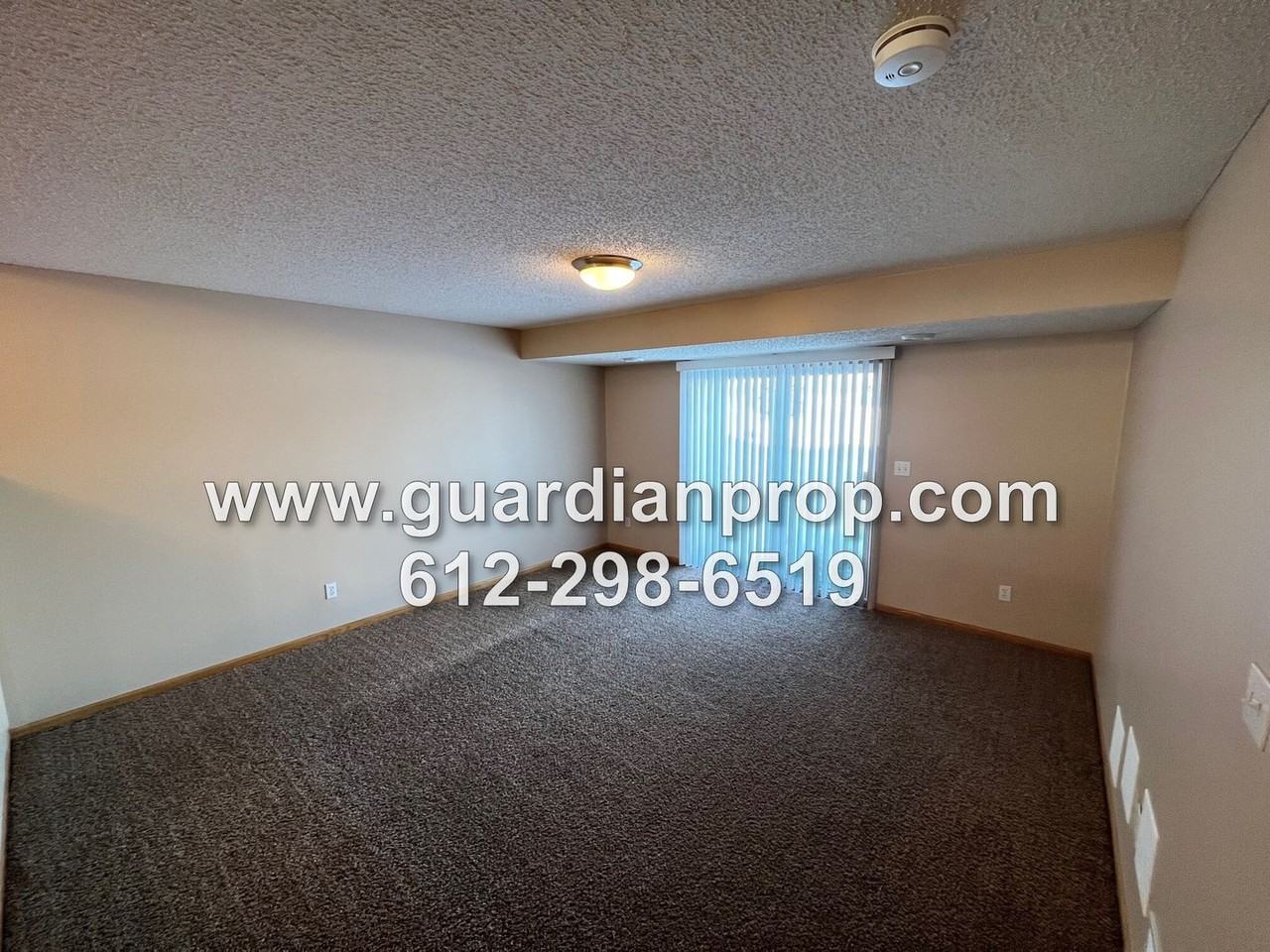 3431 Century Dr - Photo 7 of 14