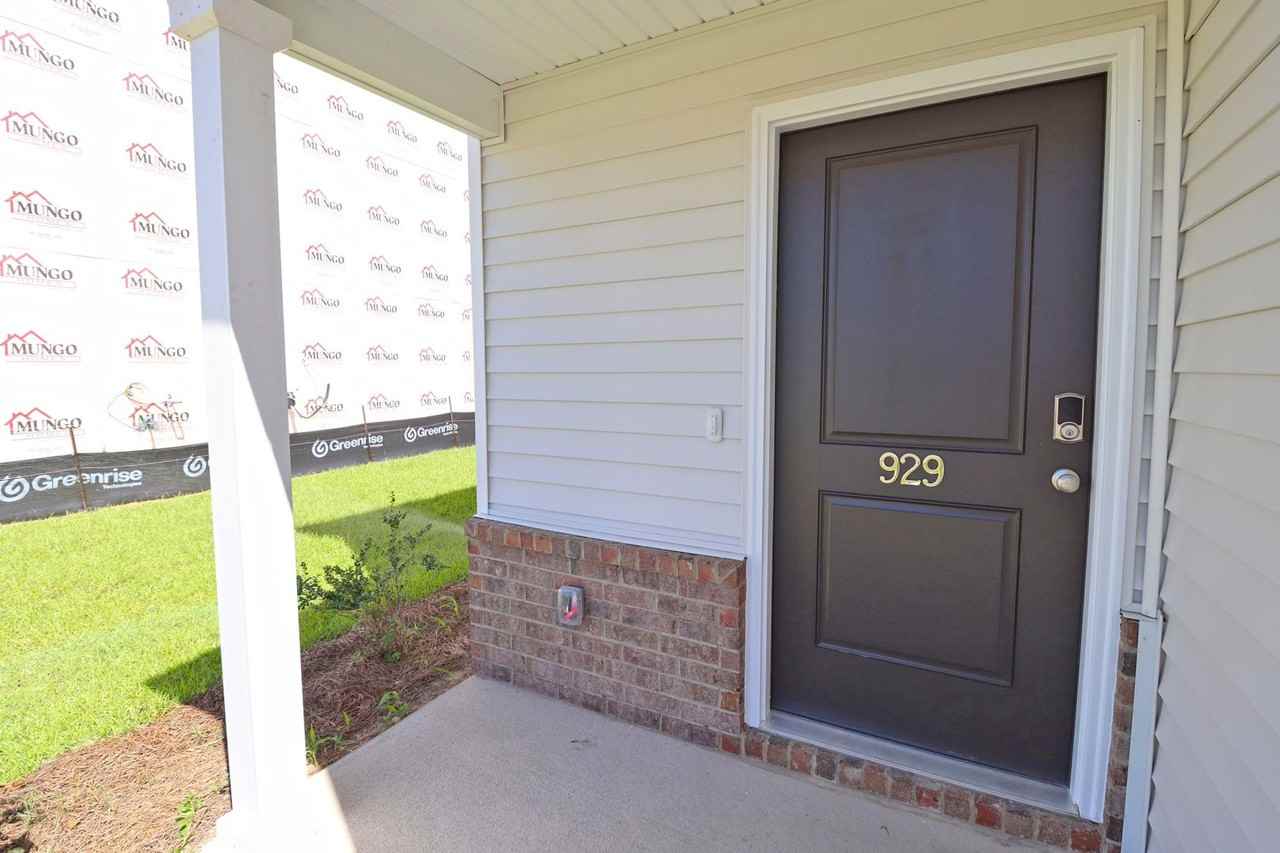 929 Wolfsburg Rd - Photo 2 of 16