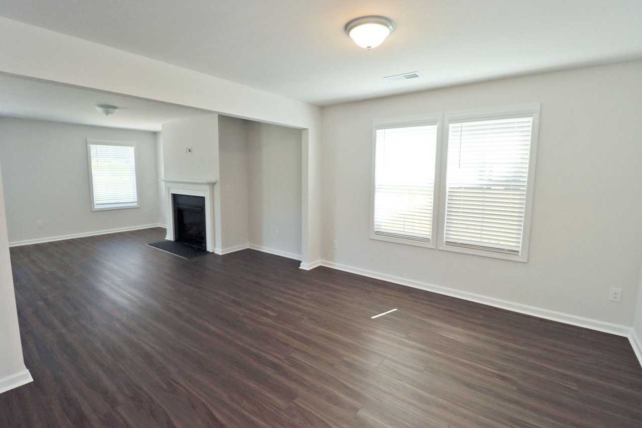 929 Wolfsburg Rd - Photo 3 of 16