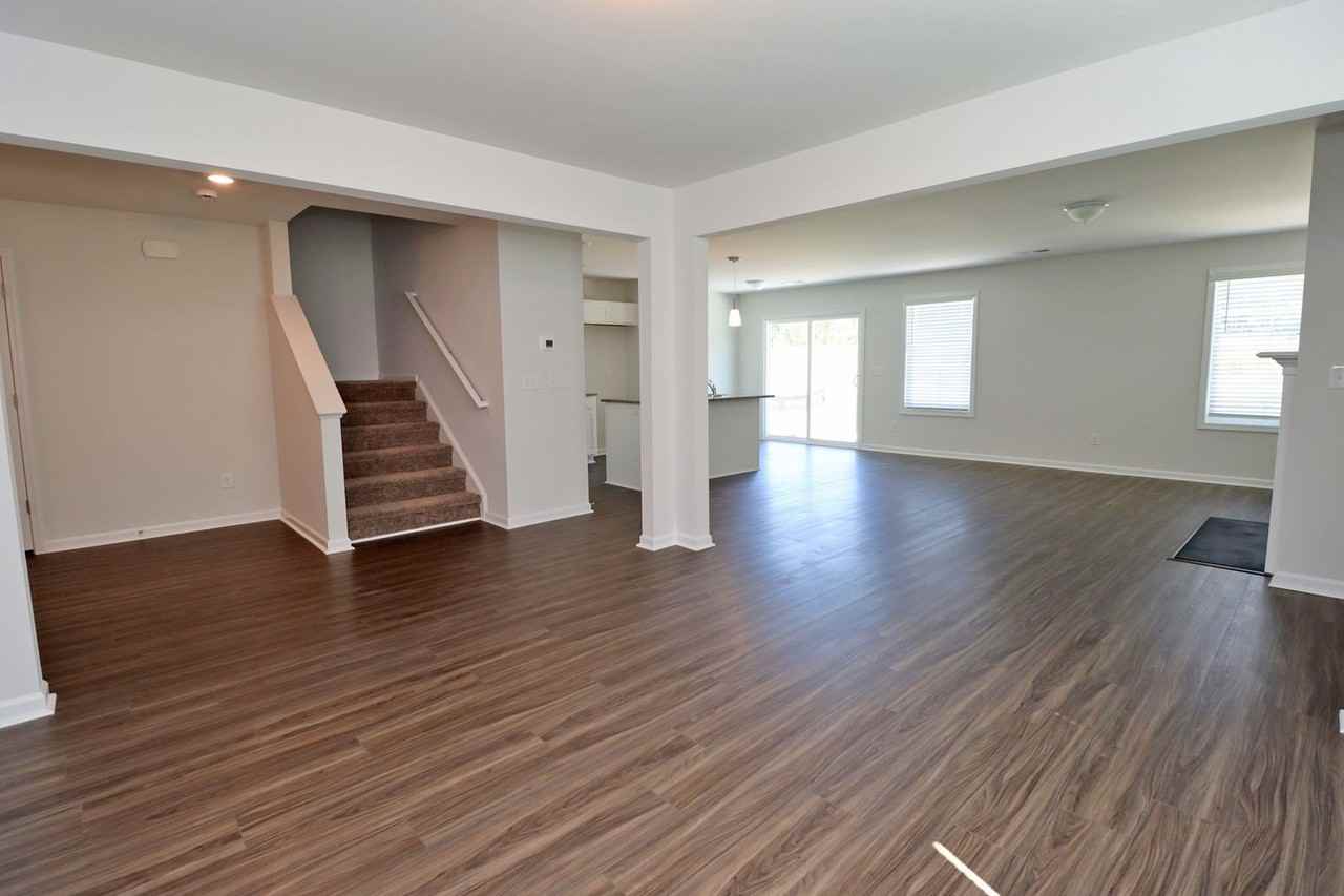 929 Wolfsburg Rd - Photo 4 of 16