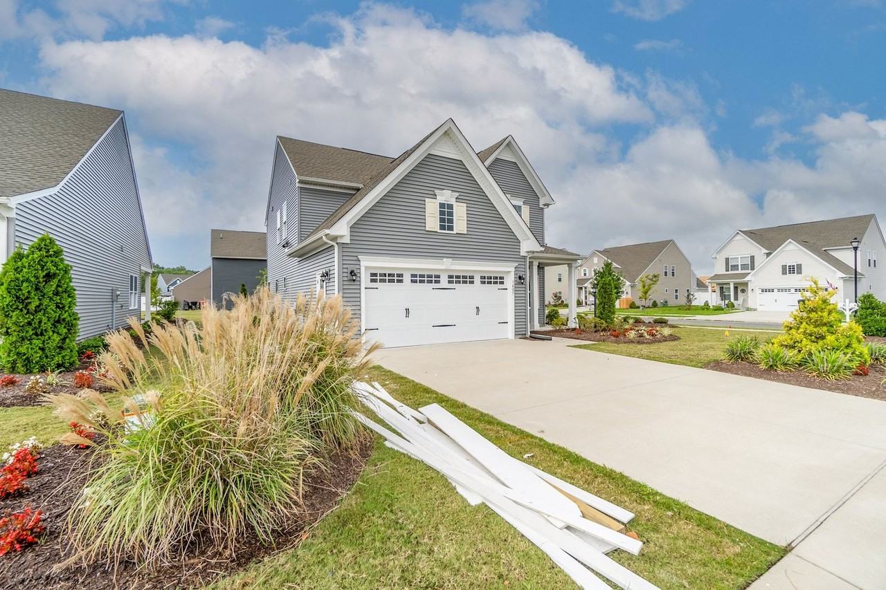 3407 Machelhe Island Ln - Photo 3 of 50