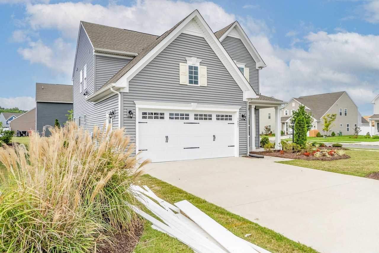 3407 Machelhe Island Ln - Photo 4 of 50