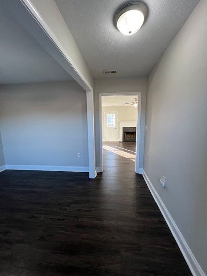 104 Norris Ct - Photo 2 of 18