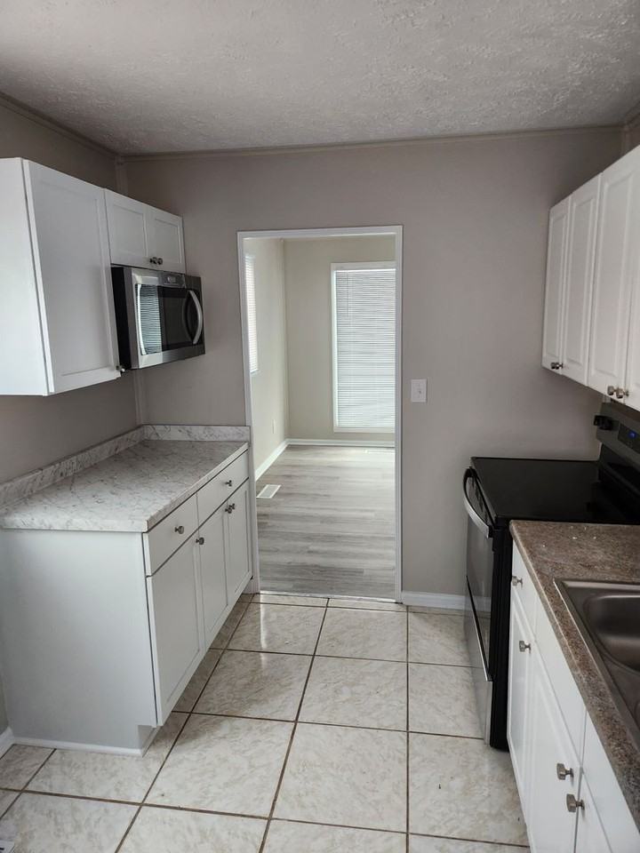 6650 Decatur St - Photo 4 of 9