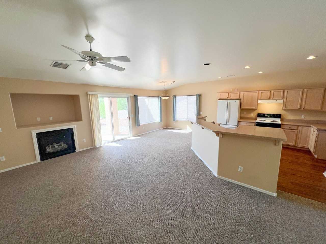 785 S Rising View Ct - Photo 2 of 16