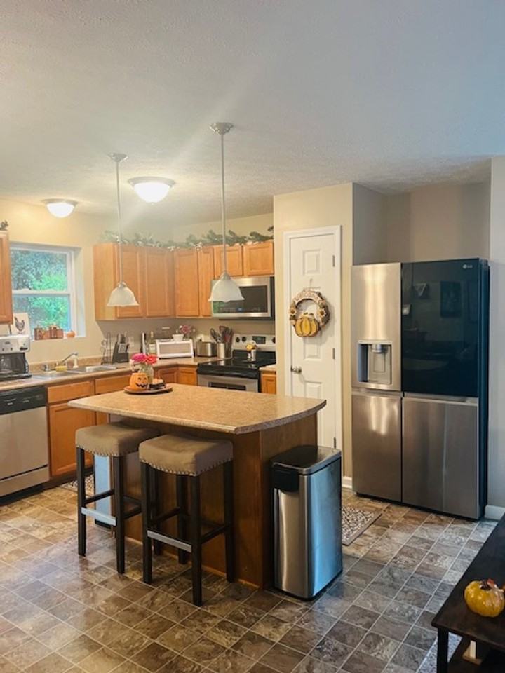 109 Cove Run Rd - Photo 3 of 22