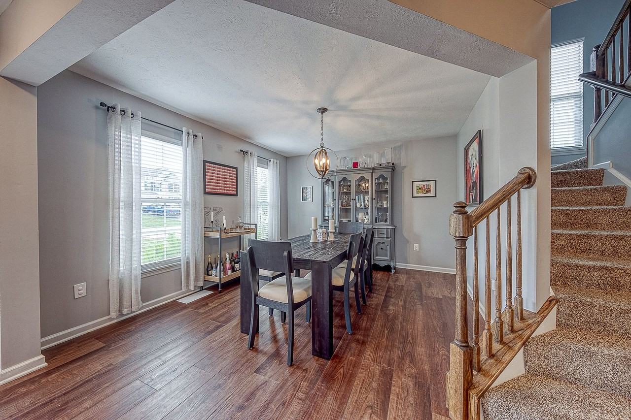 105 Cherrywood Dr - Photo 2 of 22