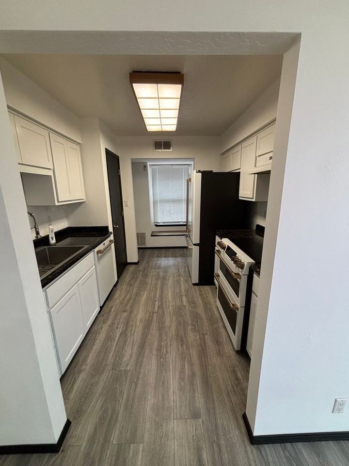 2831 Sol De Vida Nw - Photo 3 of 6