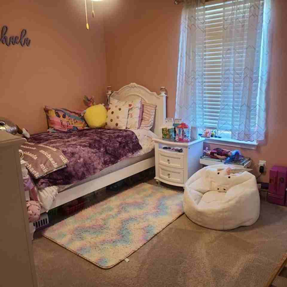 1027 Danason Dr - Photo 3 of 16