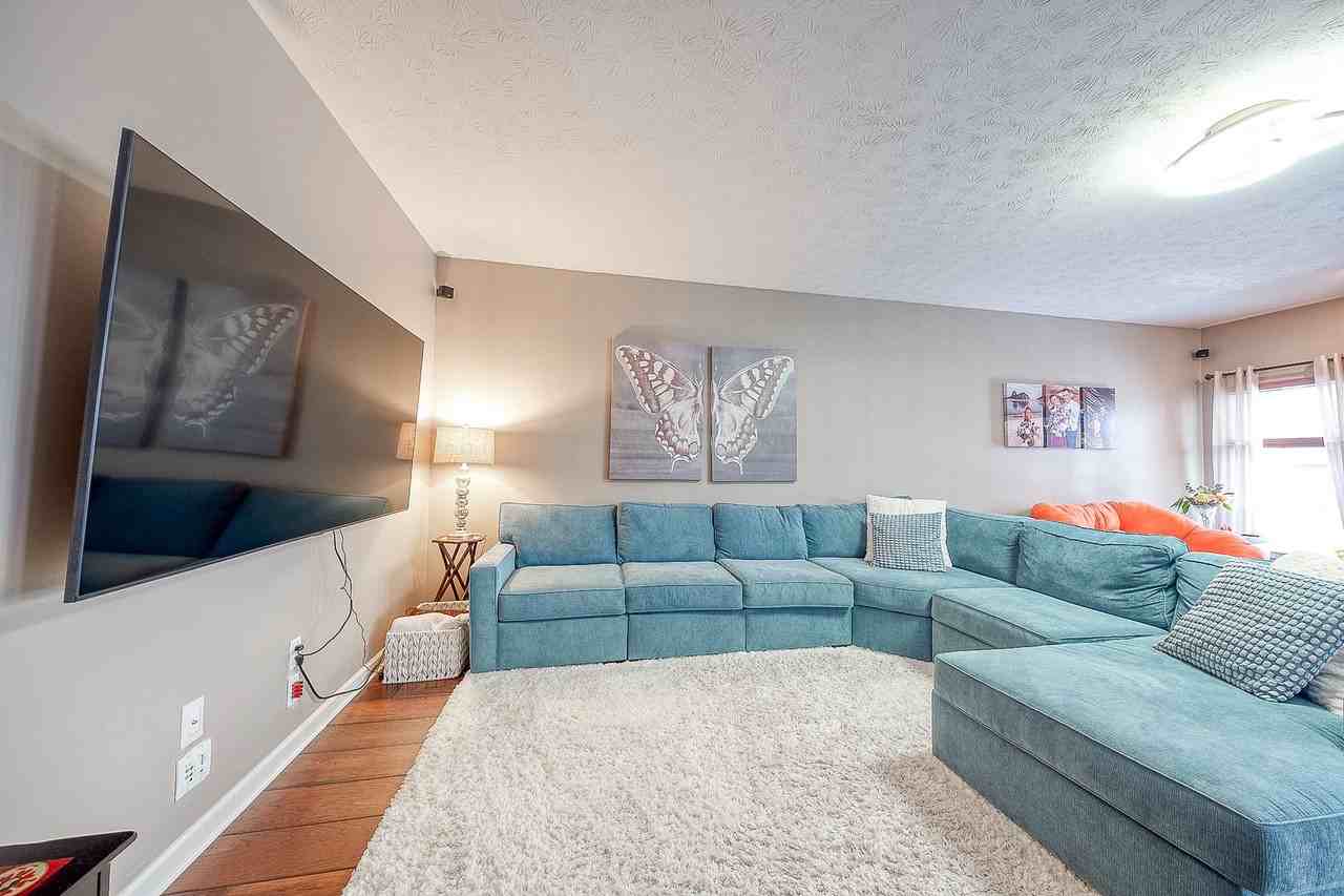 111 Cherrywood Dr - Photo 2 of 26