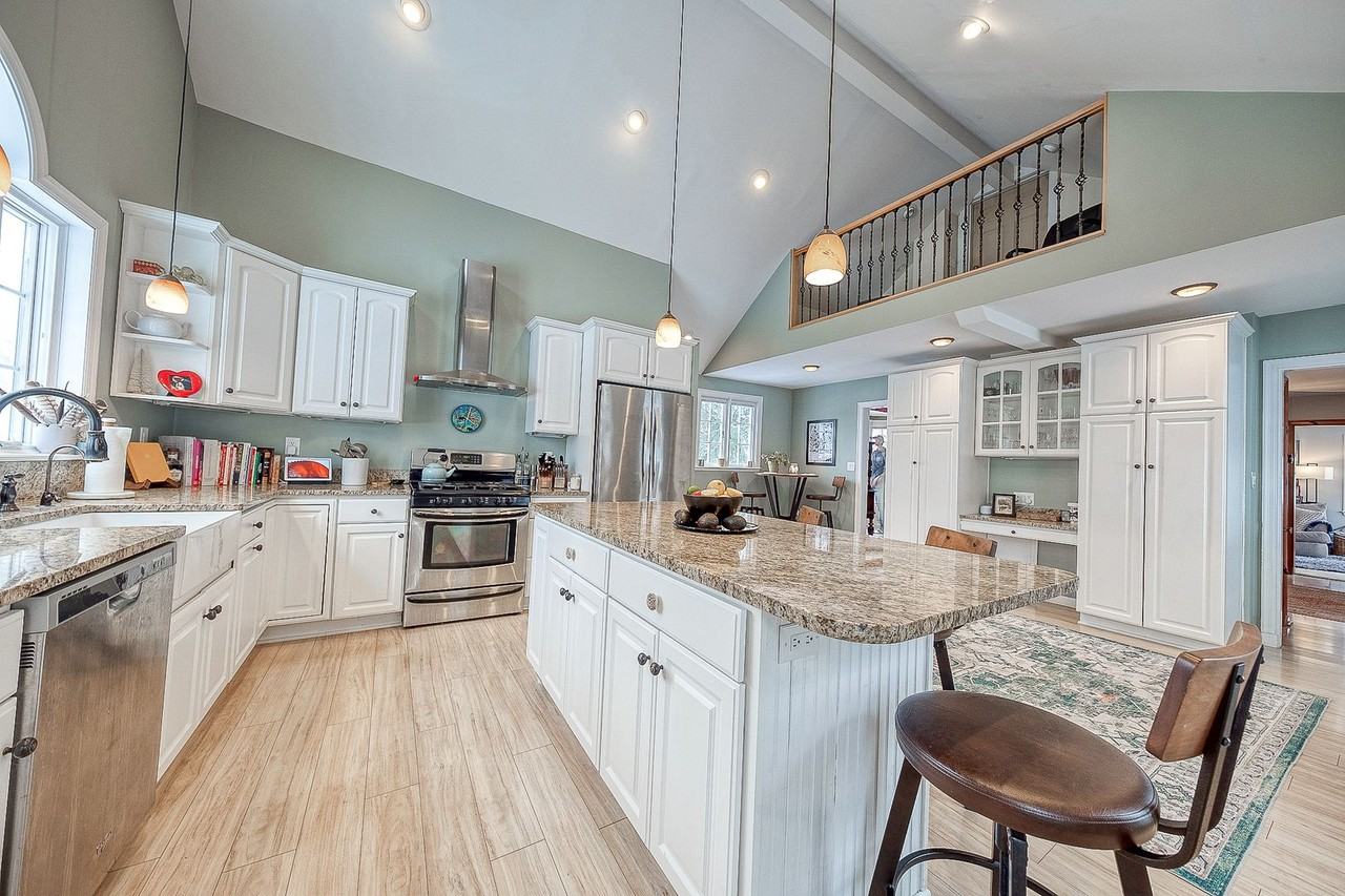 1106 Virginia Ave - Photo 3 of 18