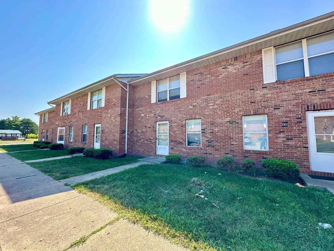 Windemere Apartments - Photo 2 of 3