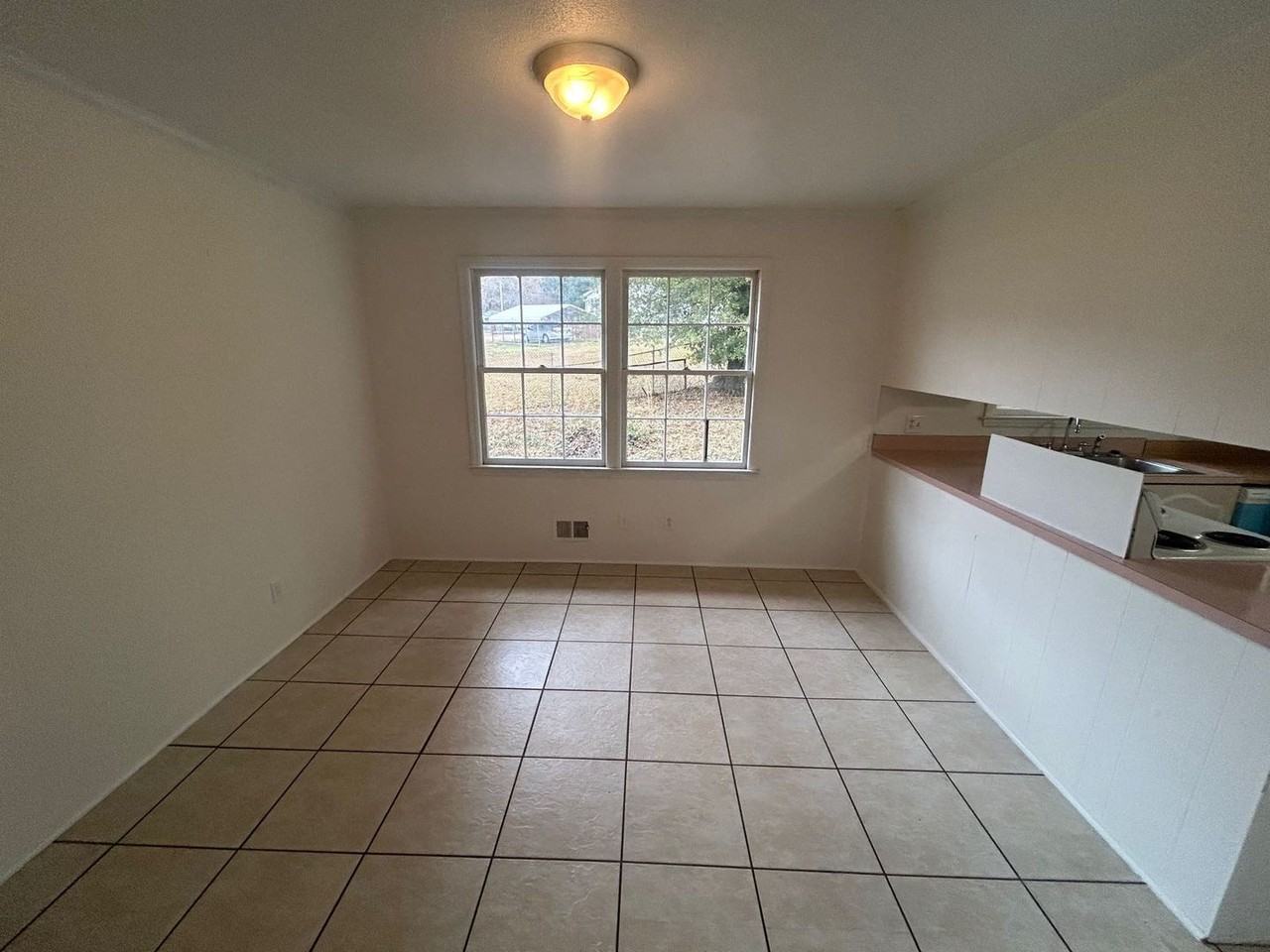 5524 Ransom Dr - Photo 3 of 25