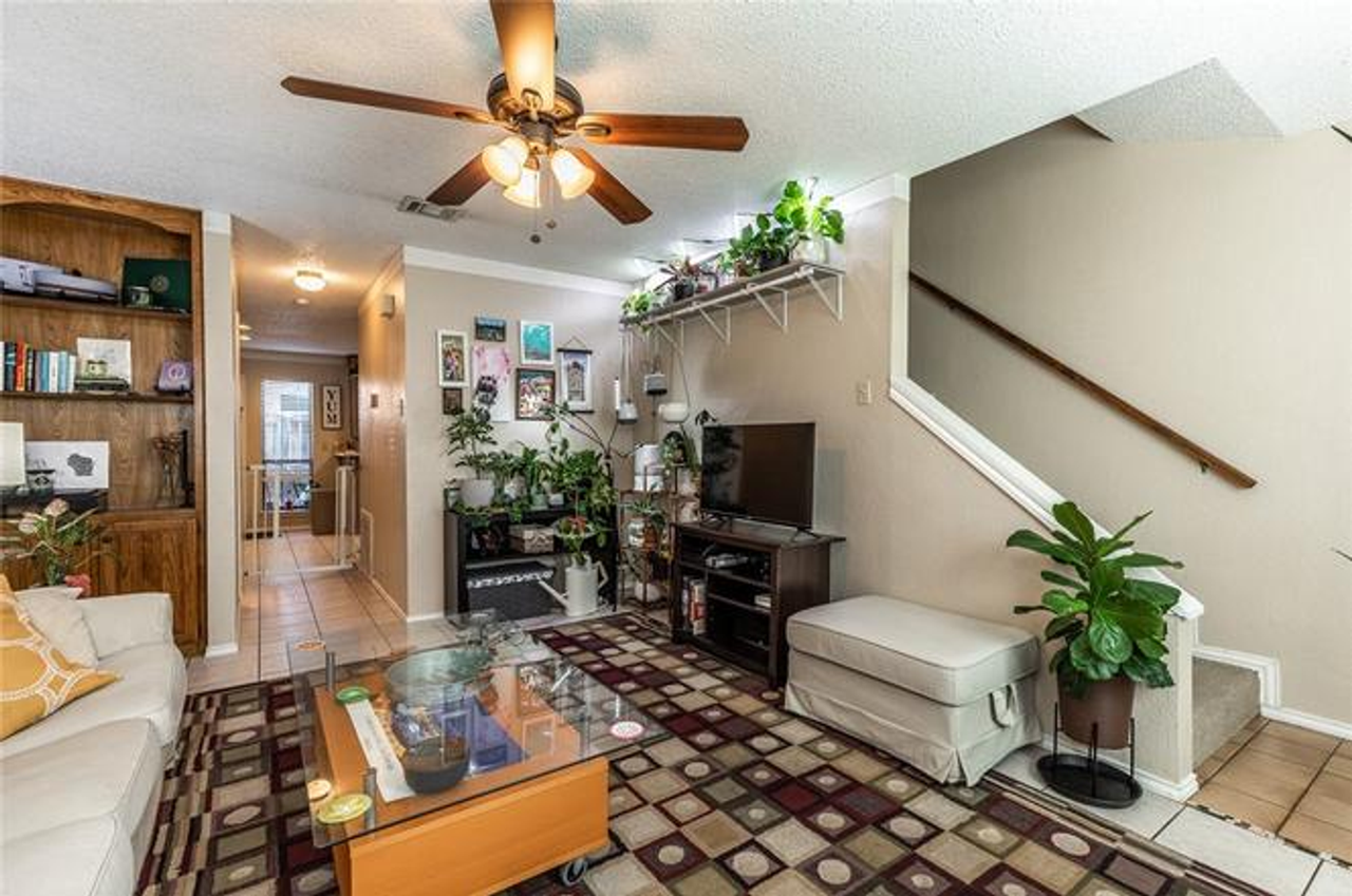 1371 S 11th St - Photo 5 of 24