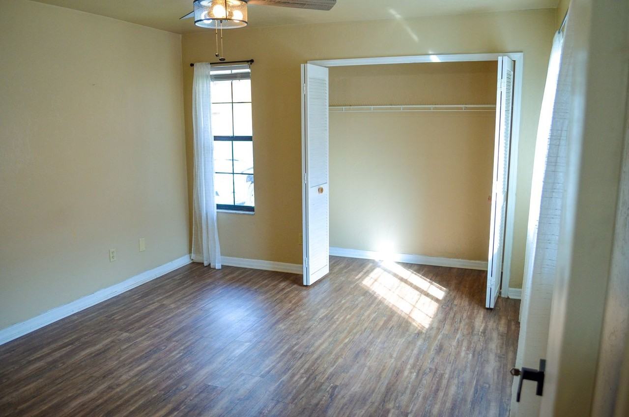 5821 Sw 8th Pl - Photo 3 of 33