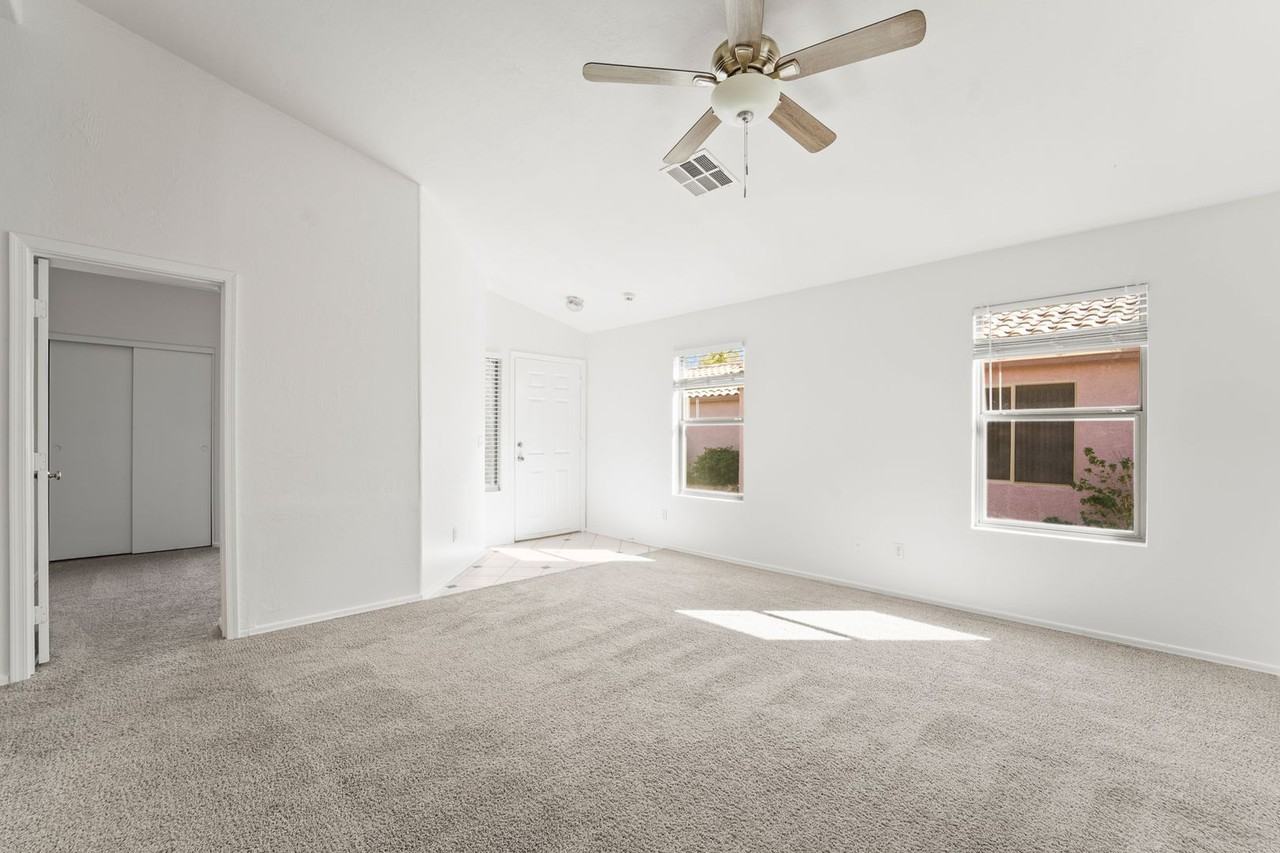 14929 W Port Au Prince Ln - Photo 4 of 29