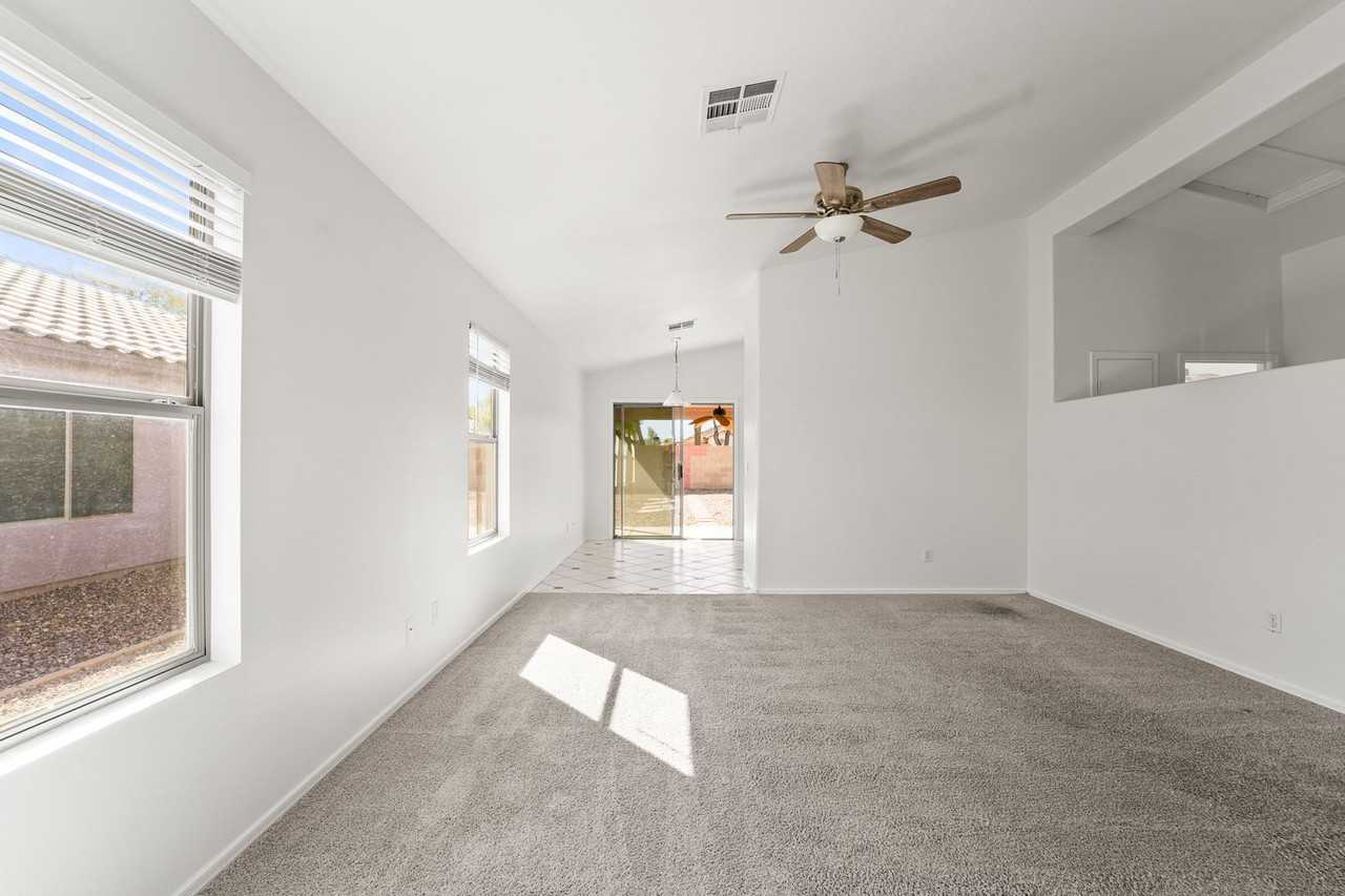 14929 W Port Au Prince Ln - Photo 6 of 29