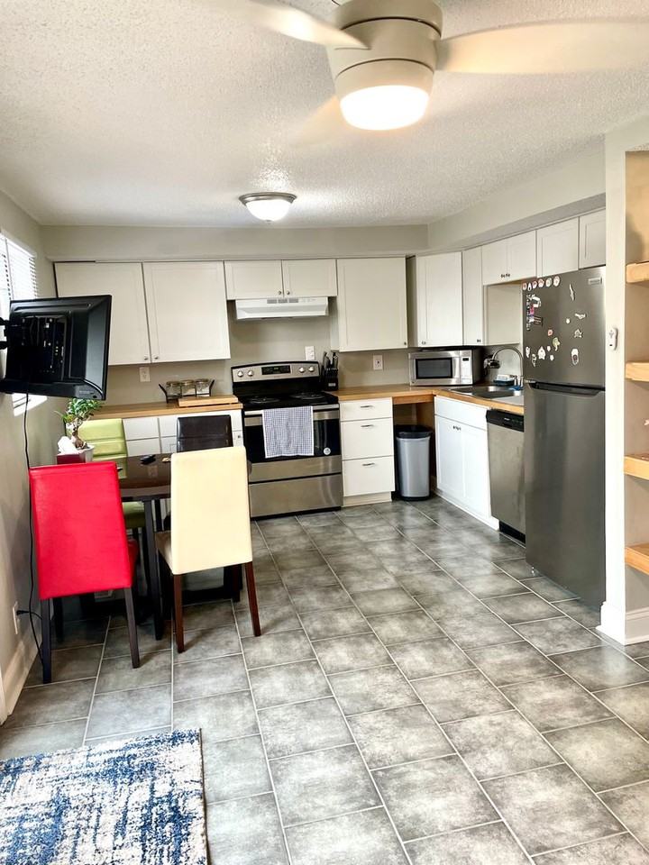 4132 Apex Dr - Photo 4 of 8