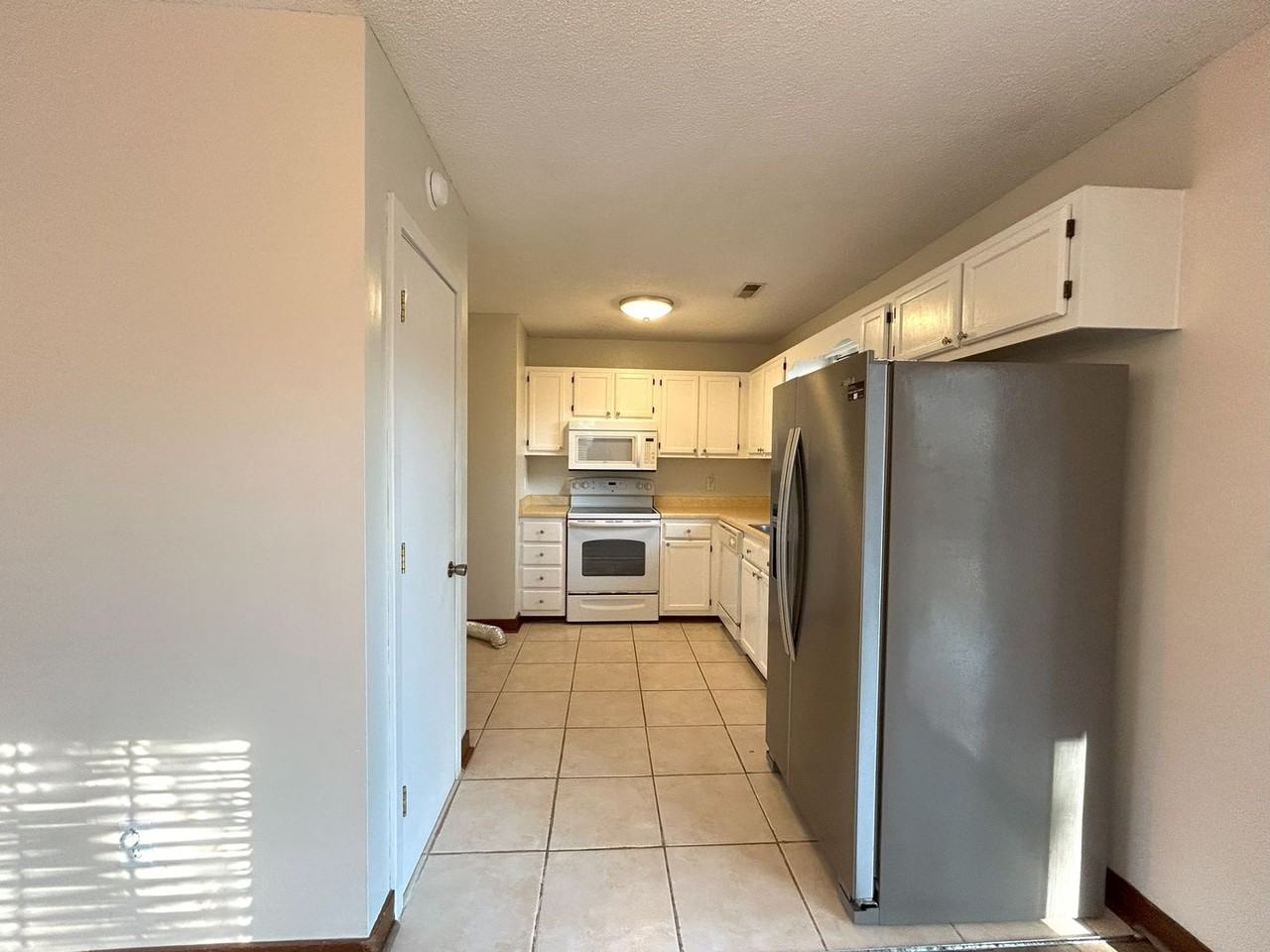 137 Woodberry Ct - Photo 6 of 21