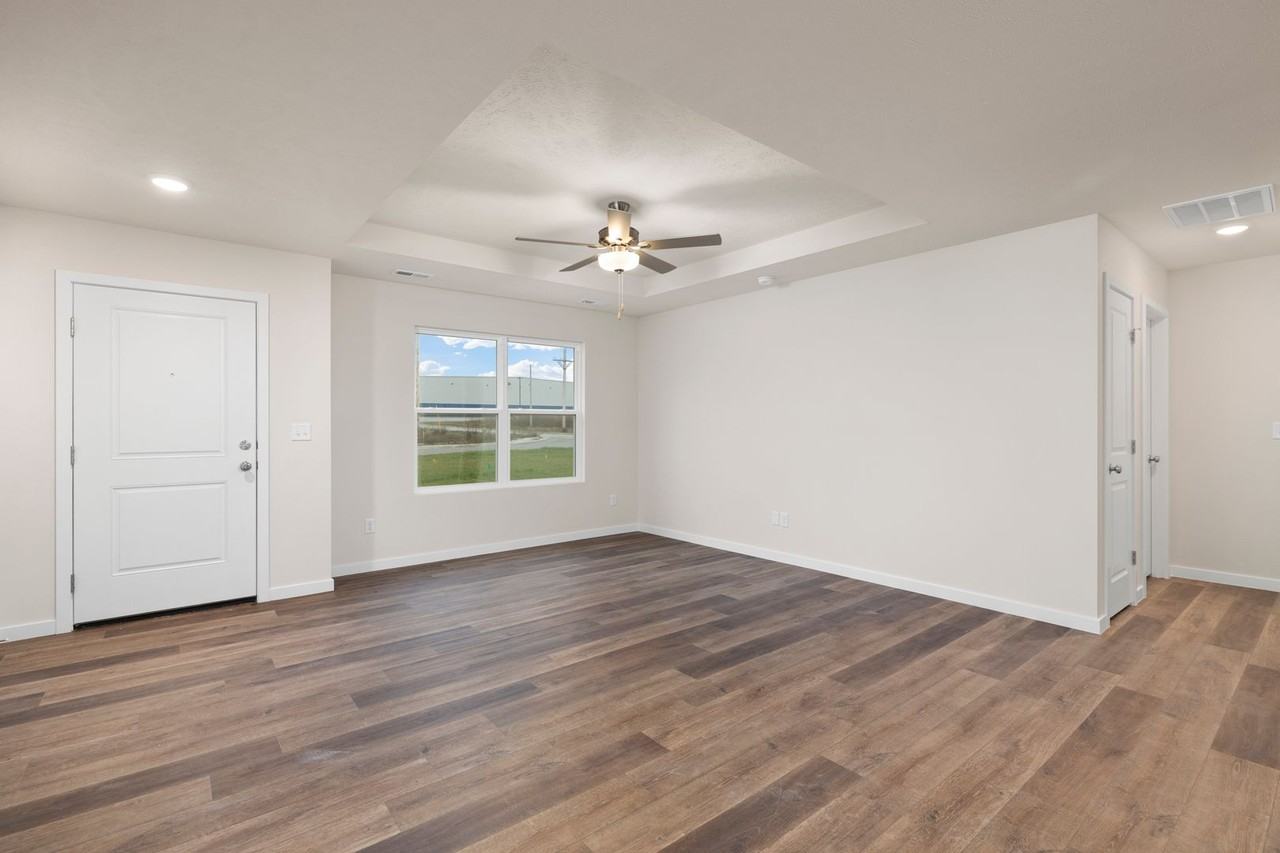 1756 Cash Dr - Photo 2 of 25