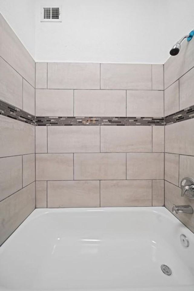 12417 Bob Heasley Dr - Photo 7 of 10