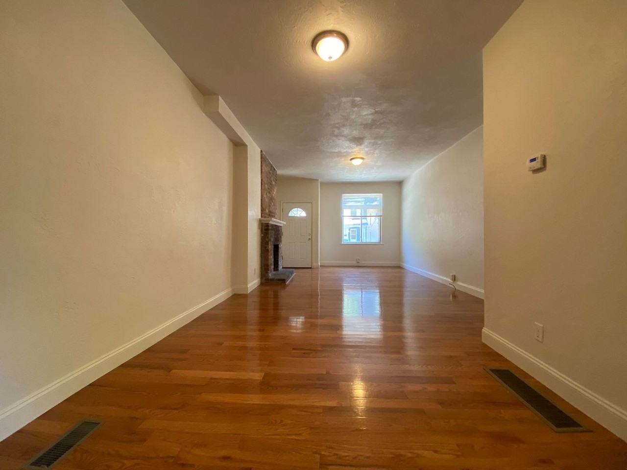 5537 Beeler St - Photo 3 of 8