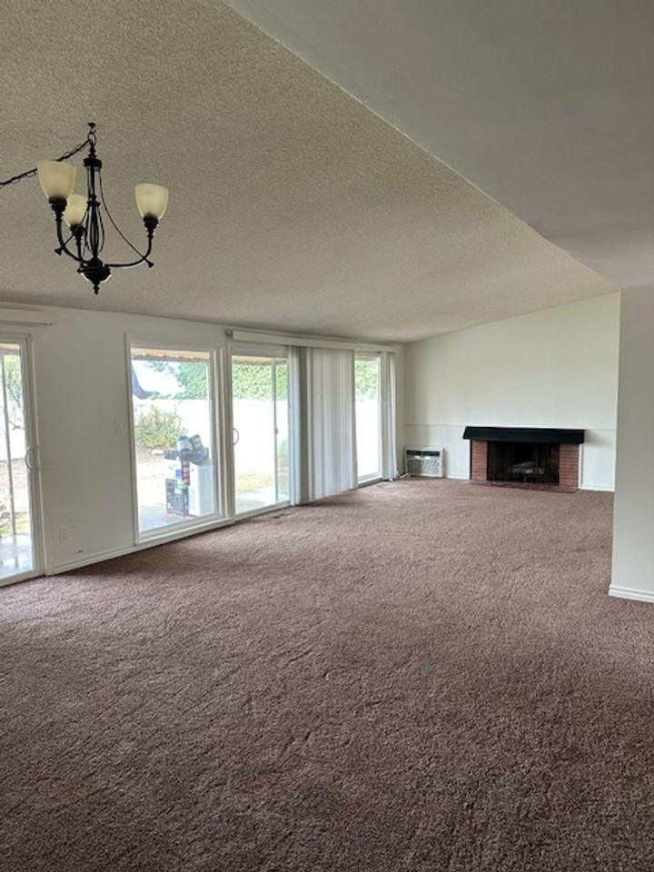 27031 Grayslake Rd - Photo 6 of 17