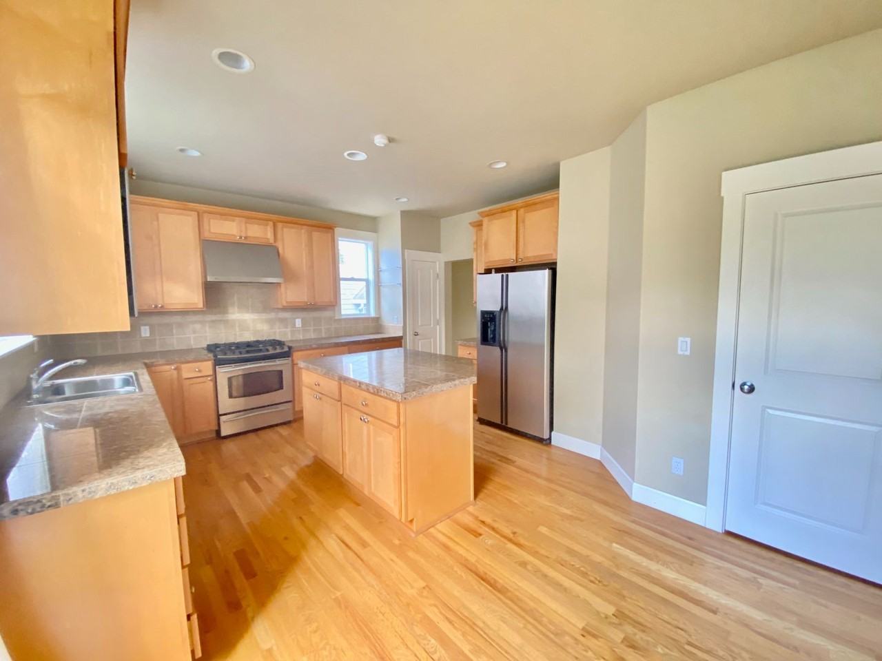 15115 85th Ave Ne - Photo 3 of 18