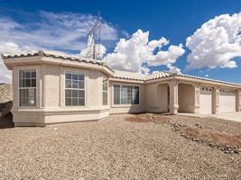featured image of 830 Desert View Dr