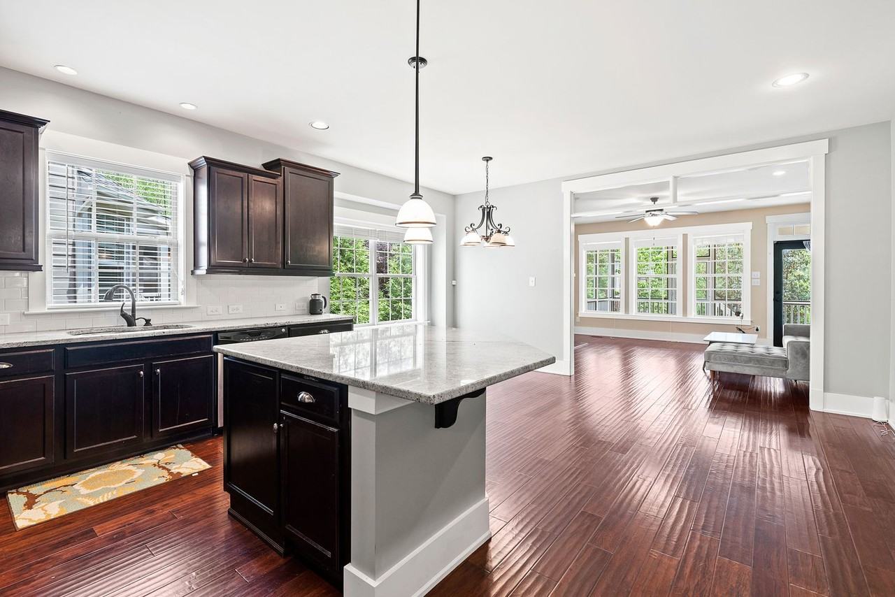 112 Harlow Bnd - Photo 6 of 26