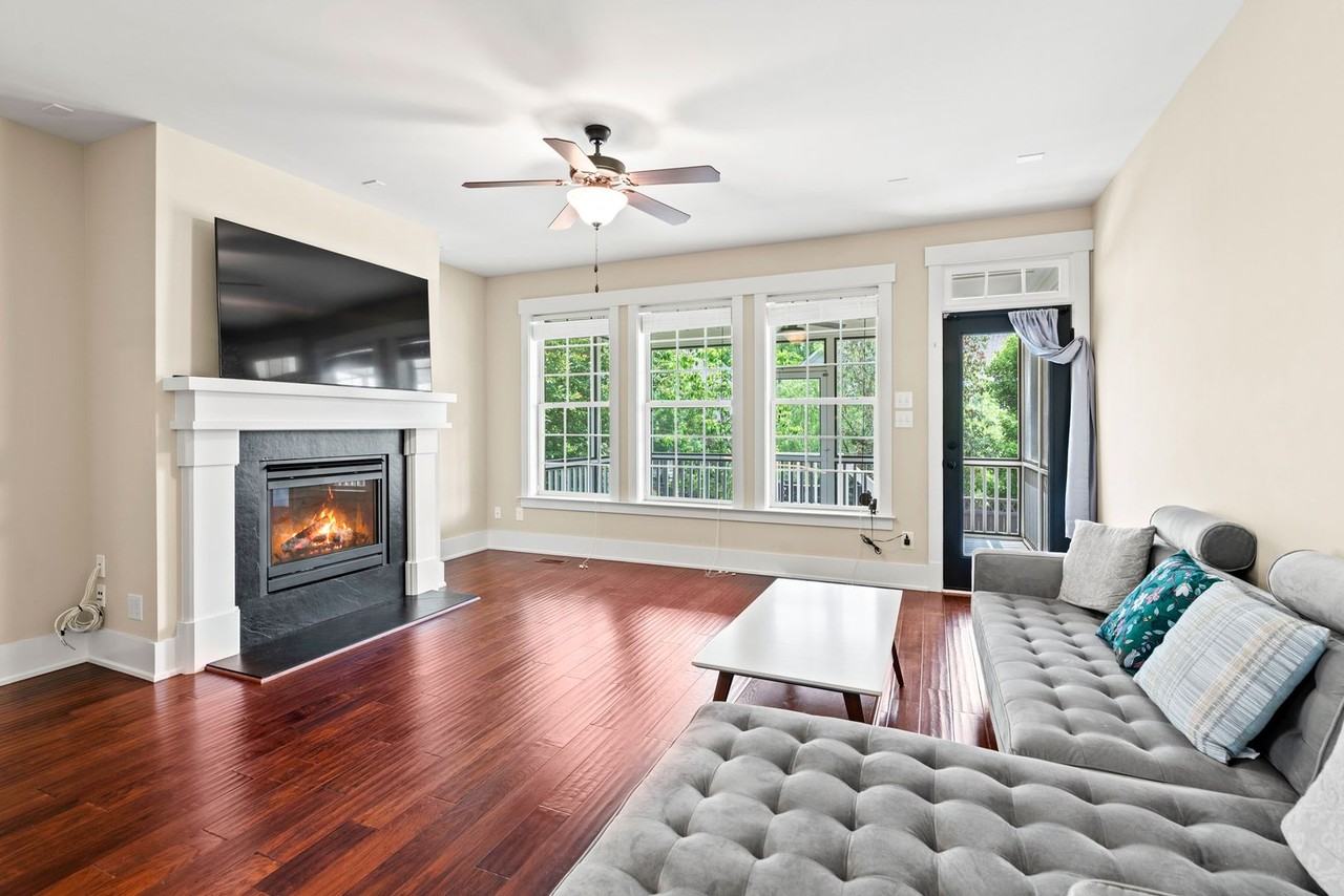 112 Harlow Bnd - Photo 7 of 26