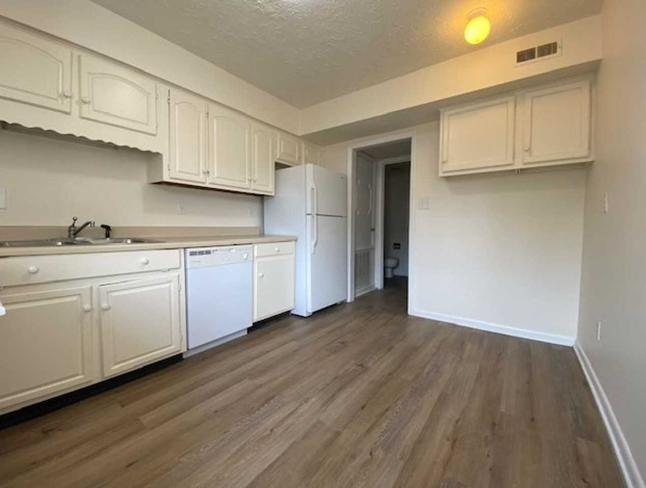 7924 Shady Oak Trl #236 - Photo 7 of 25